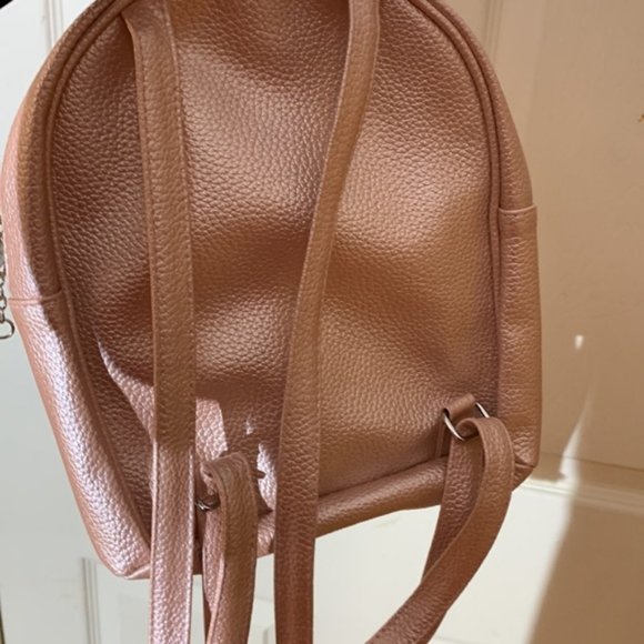 Justice Brand Kids Pink Unicorn Backpack Letter S - Picture 4 of 6